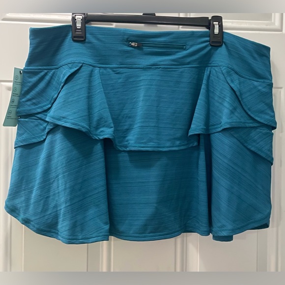 NWT Ideology Believe In Movement Teal Tiered Skort - Picture 3 of 9